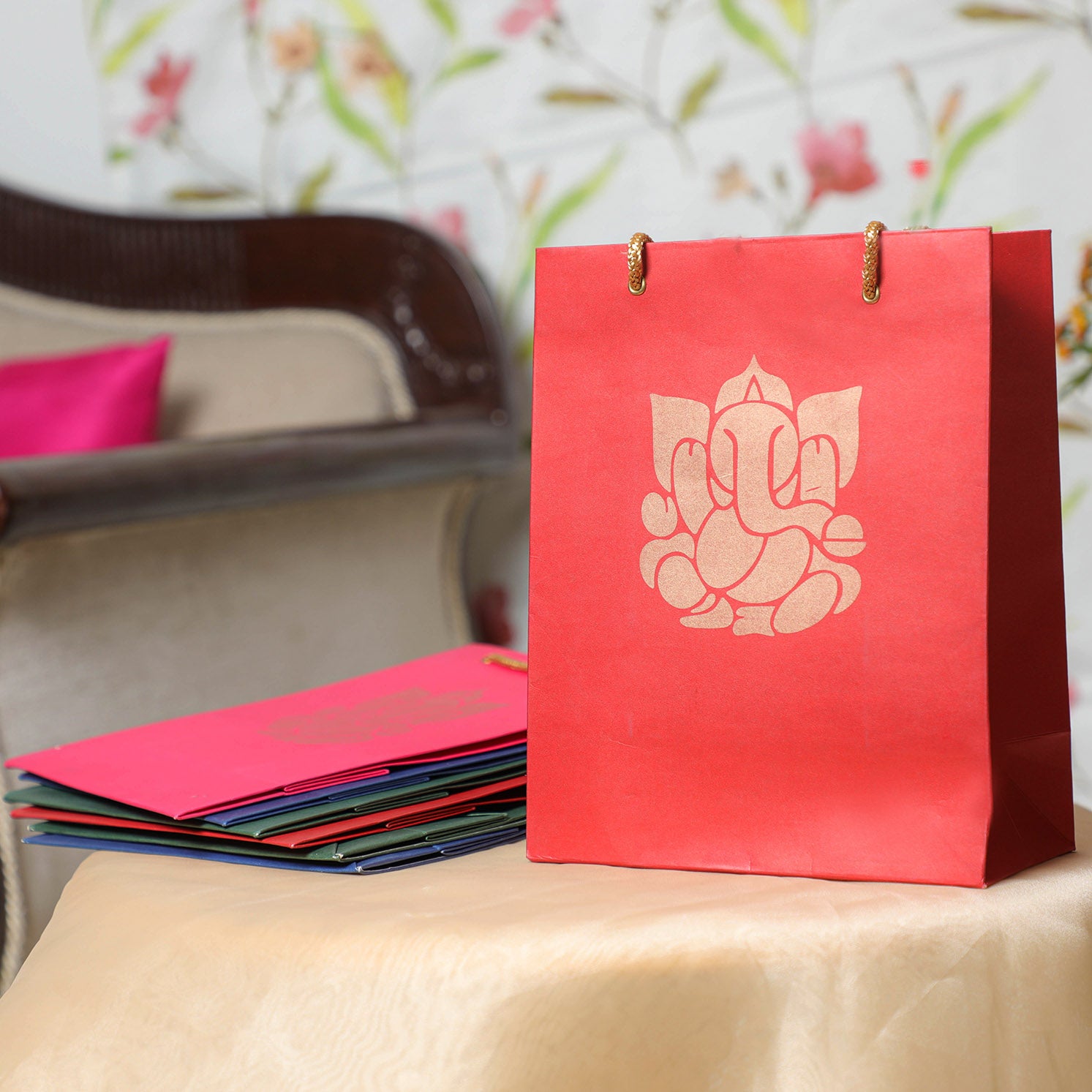 Haldi Kumkum packets in handbag model  Wedding crafts diy, Leaf decor  wedding, Wedding gift wrapping
