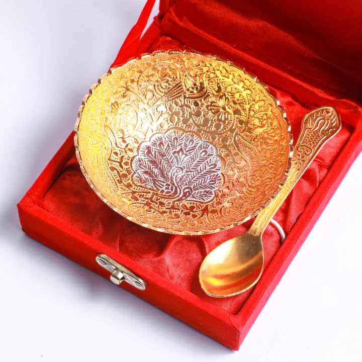 a beautiful bowl and spoon set, it's perfect for devotees seeking spiritual solace. Crafted with intricate details