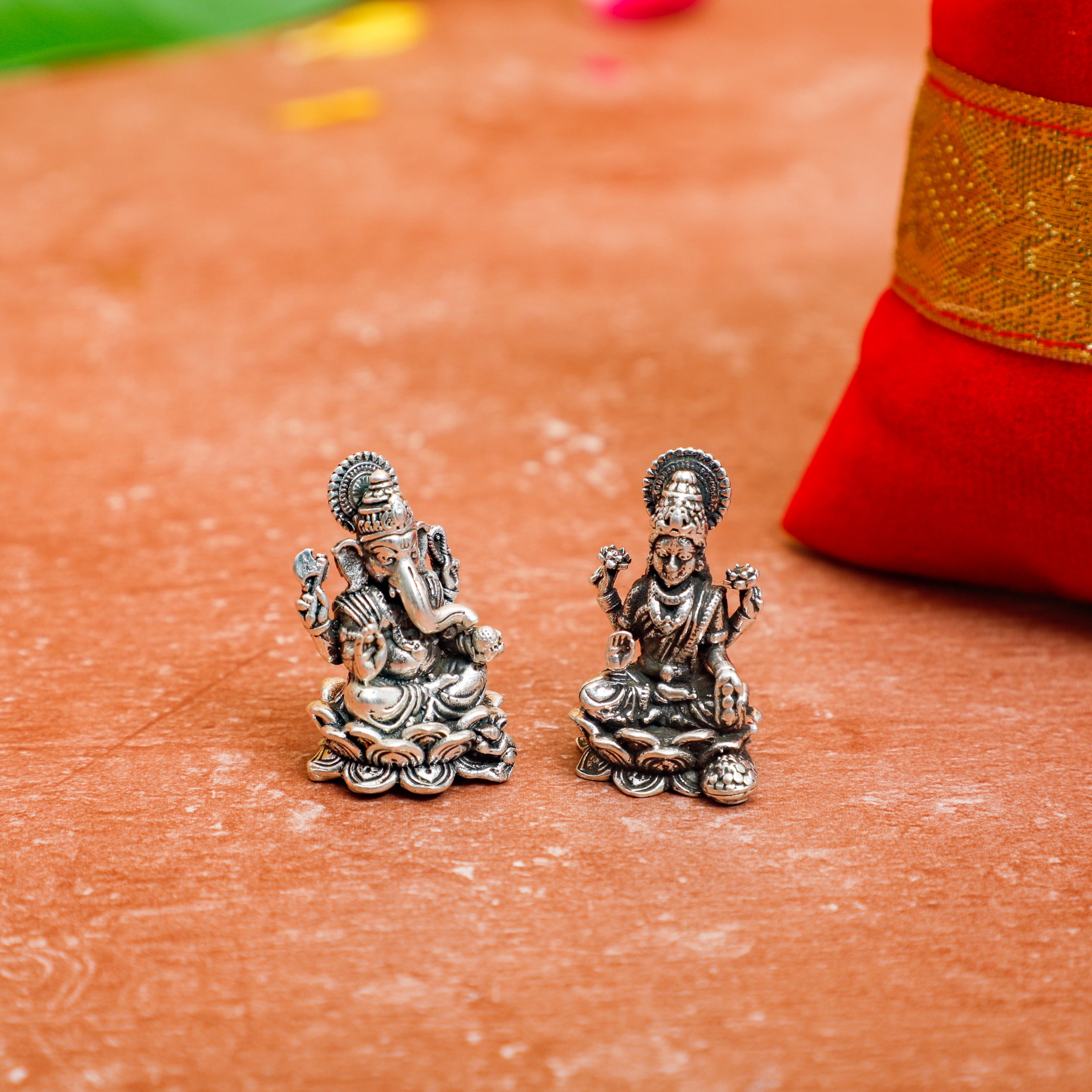 91.6 KDM Silver Idols