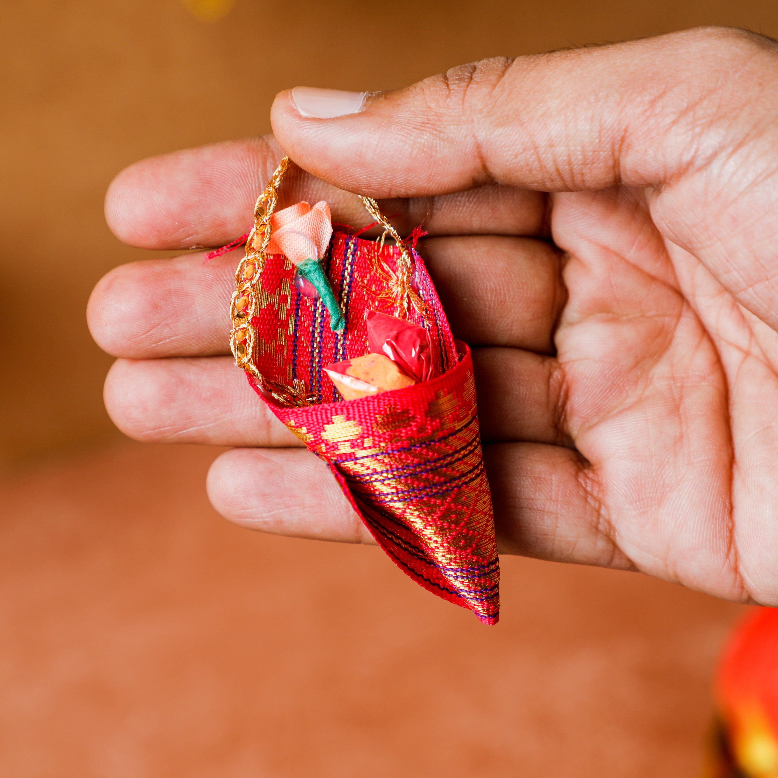 elegantly packaged in cone-shaped fabric