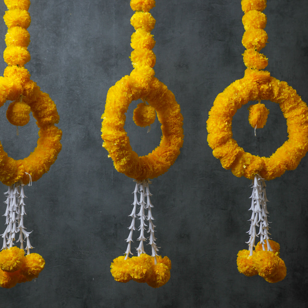 yellow ring garland with lilly hanging flowers