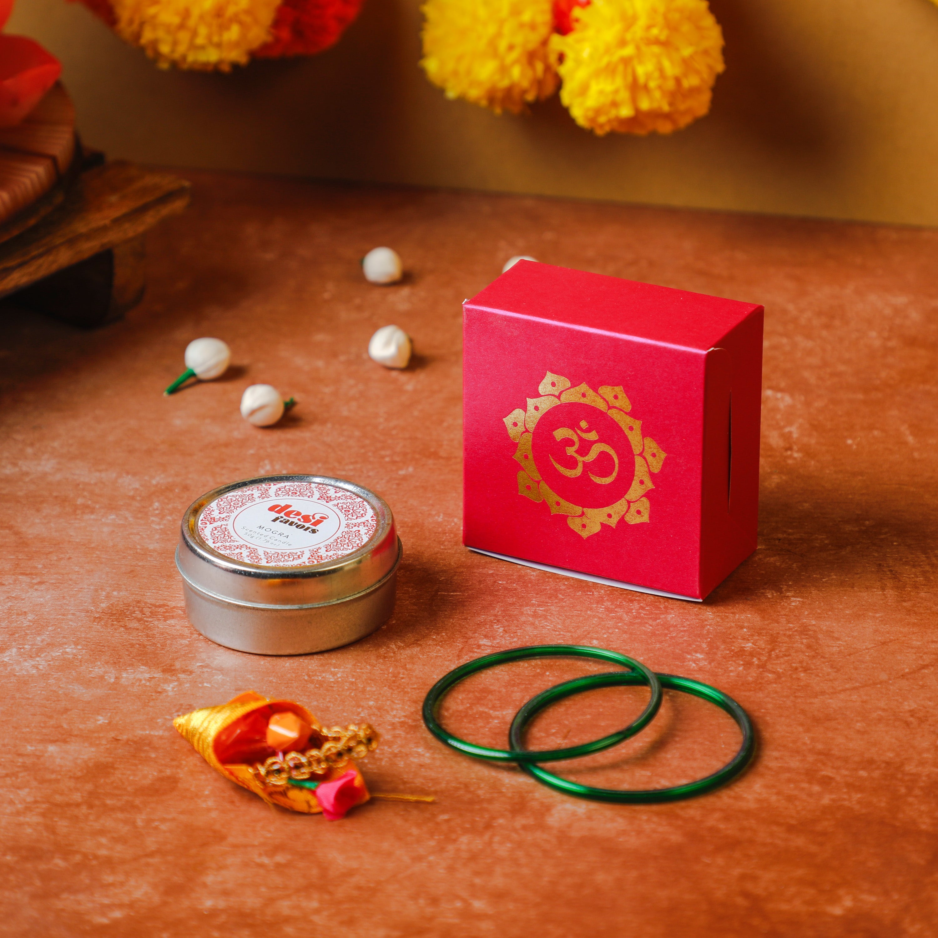 An exquisitely designed gift box that offers unique fragrances