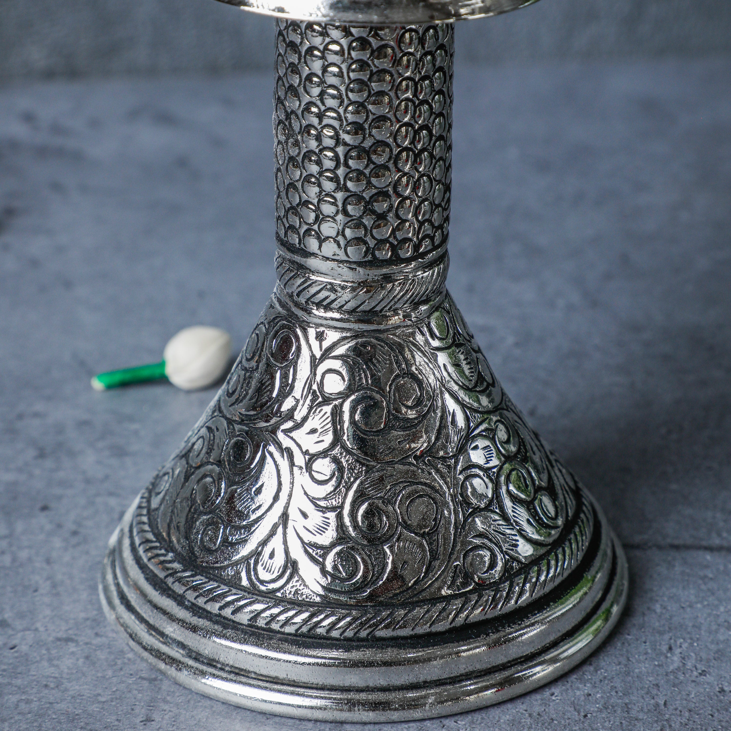  We hand pick the best artists who use traditional methods for crafitng the flower shape and only quality materials.