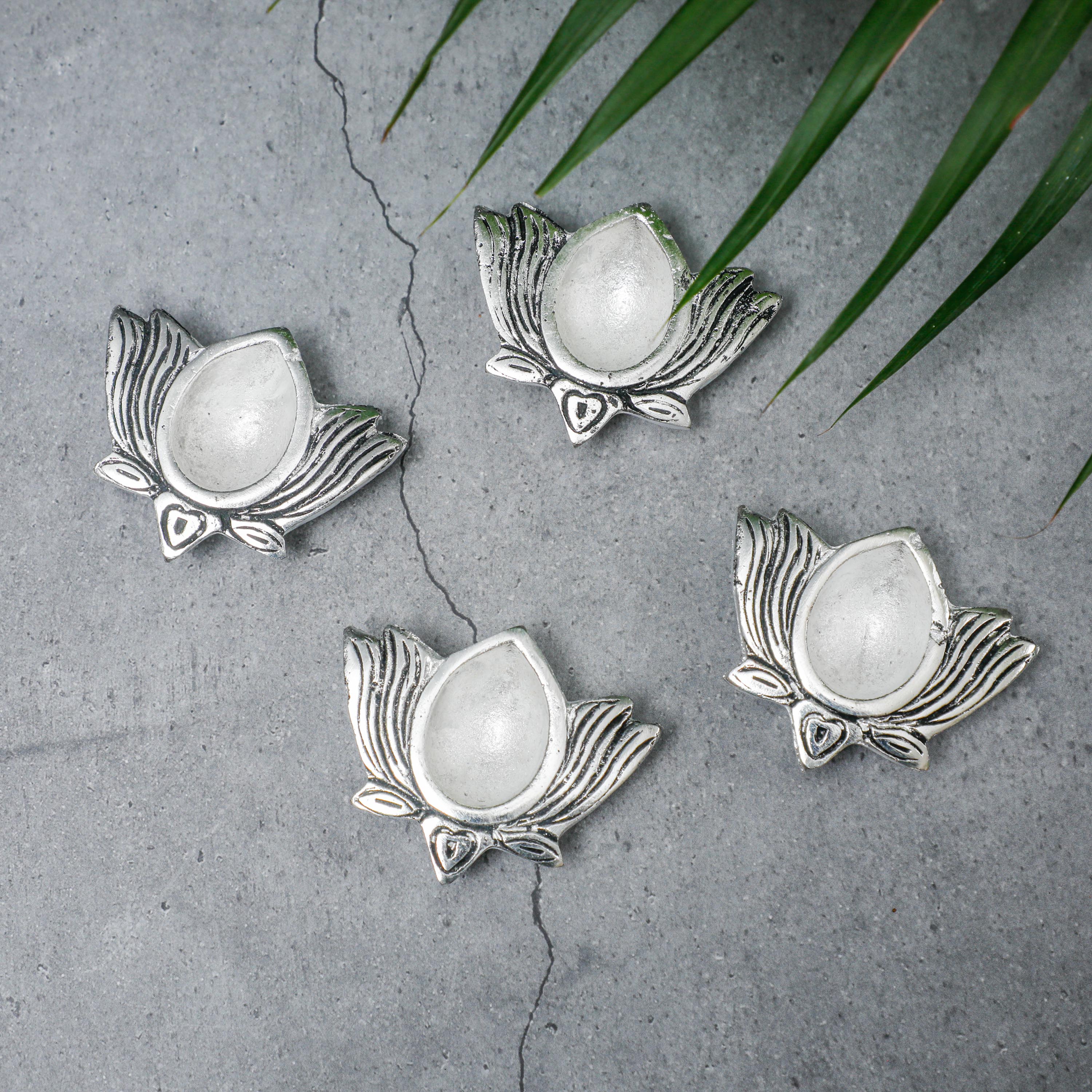 Silver Finish Diyas shaped like a beautiful Lotus 