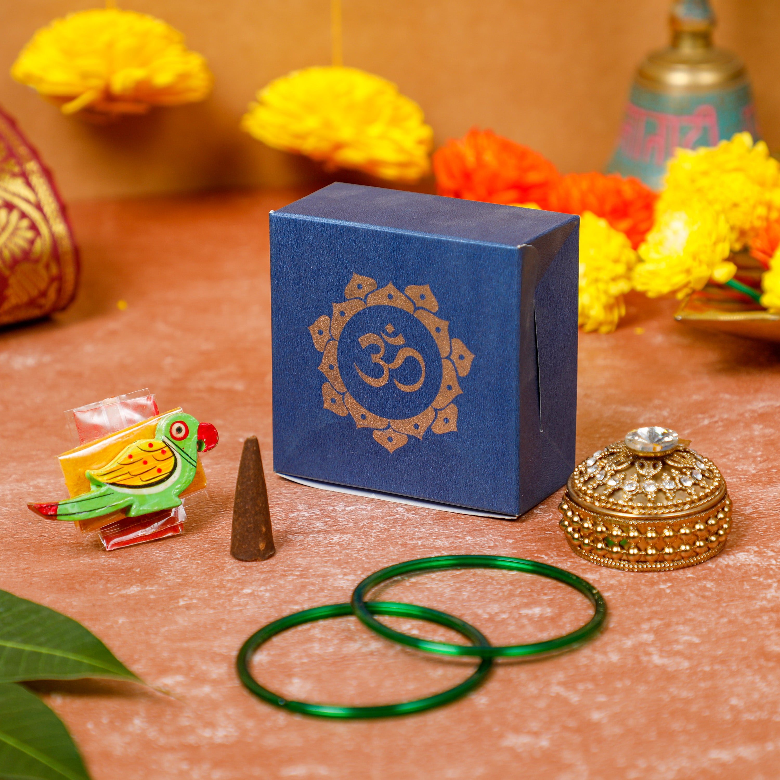 தாம்பூலத் தட்டில் என்ன பொருட்கள் வைக்க வேண்டும் ||Varalakshmi pooja return gift  ideas - YouTube