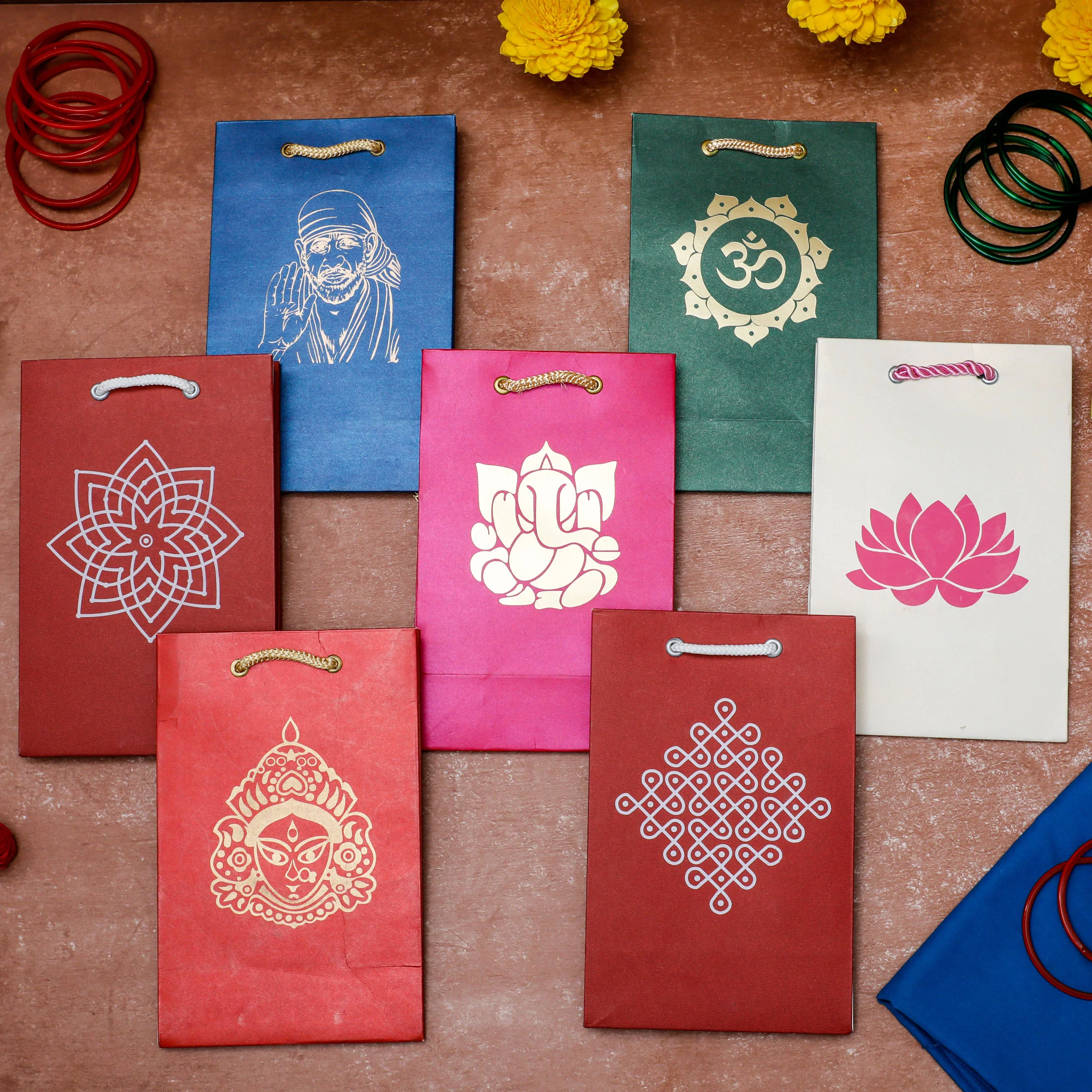 Multi design and multi color paper bags for gift packaging