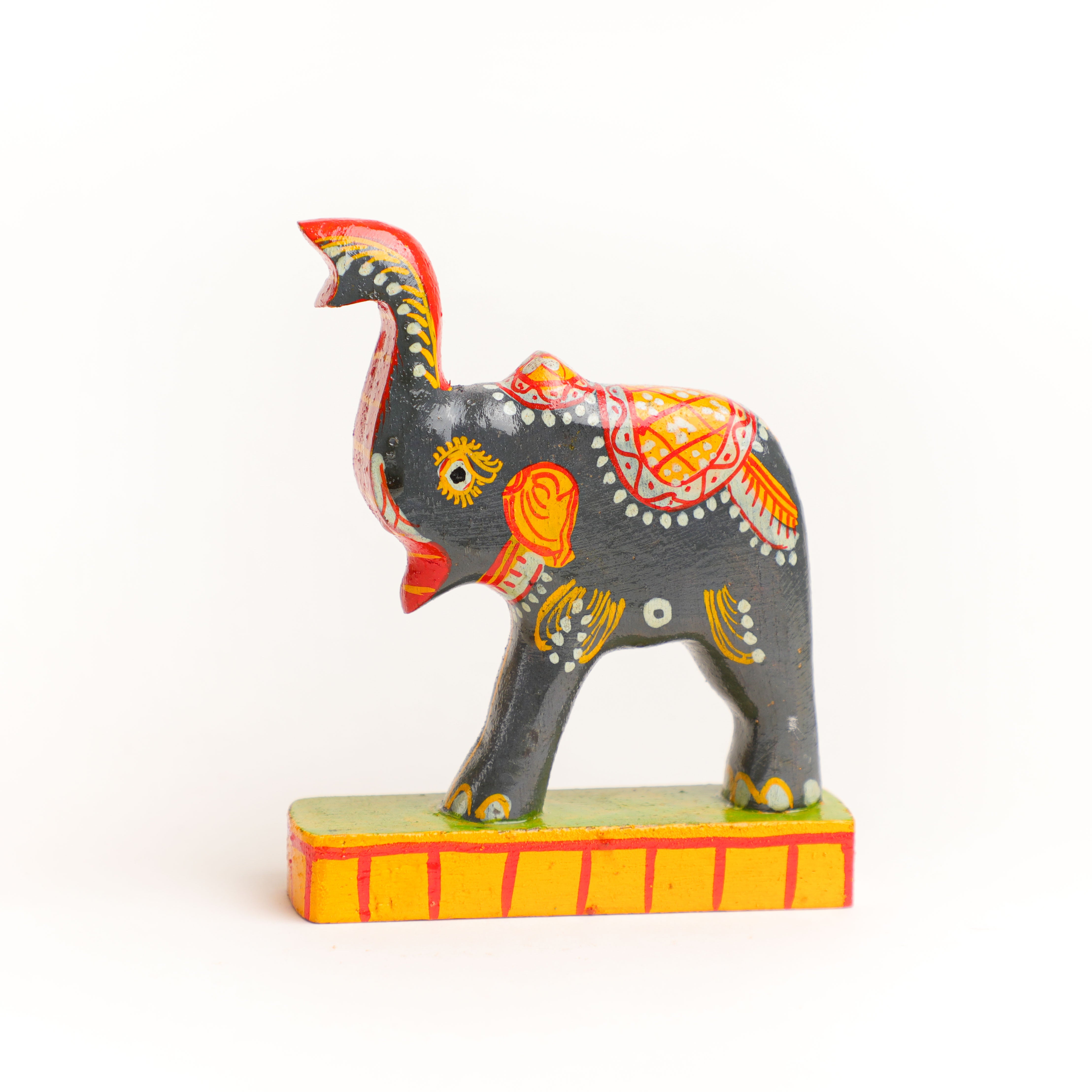 Indian-inspired elephant art Hand-carved decoration item