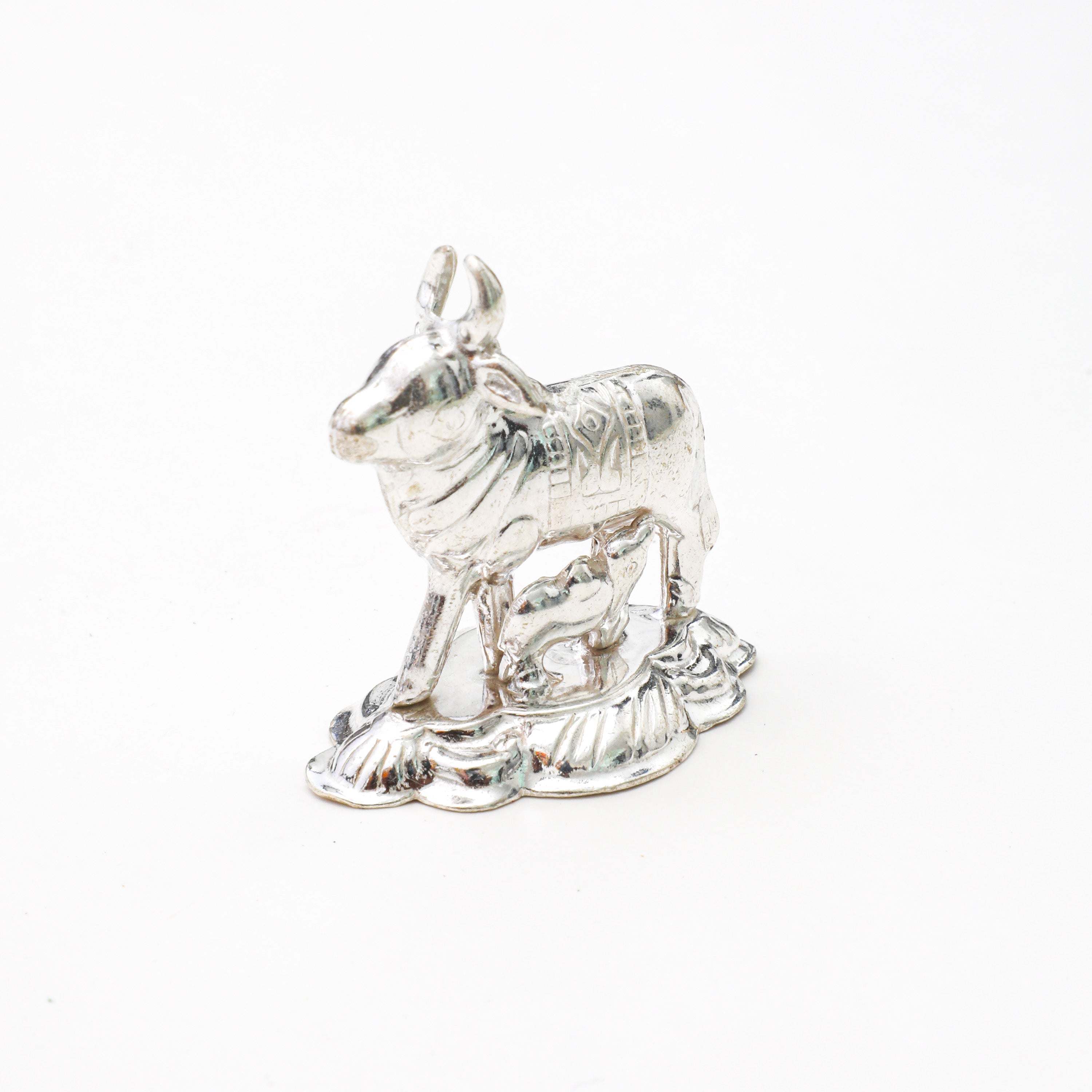 Pure Silver Cow Idol for Home/Office Decor