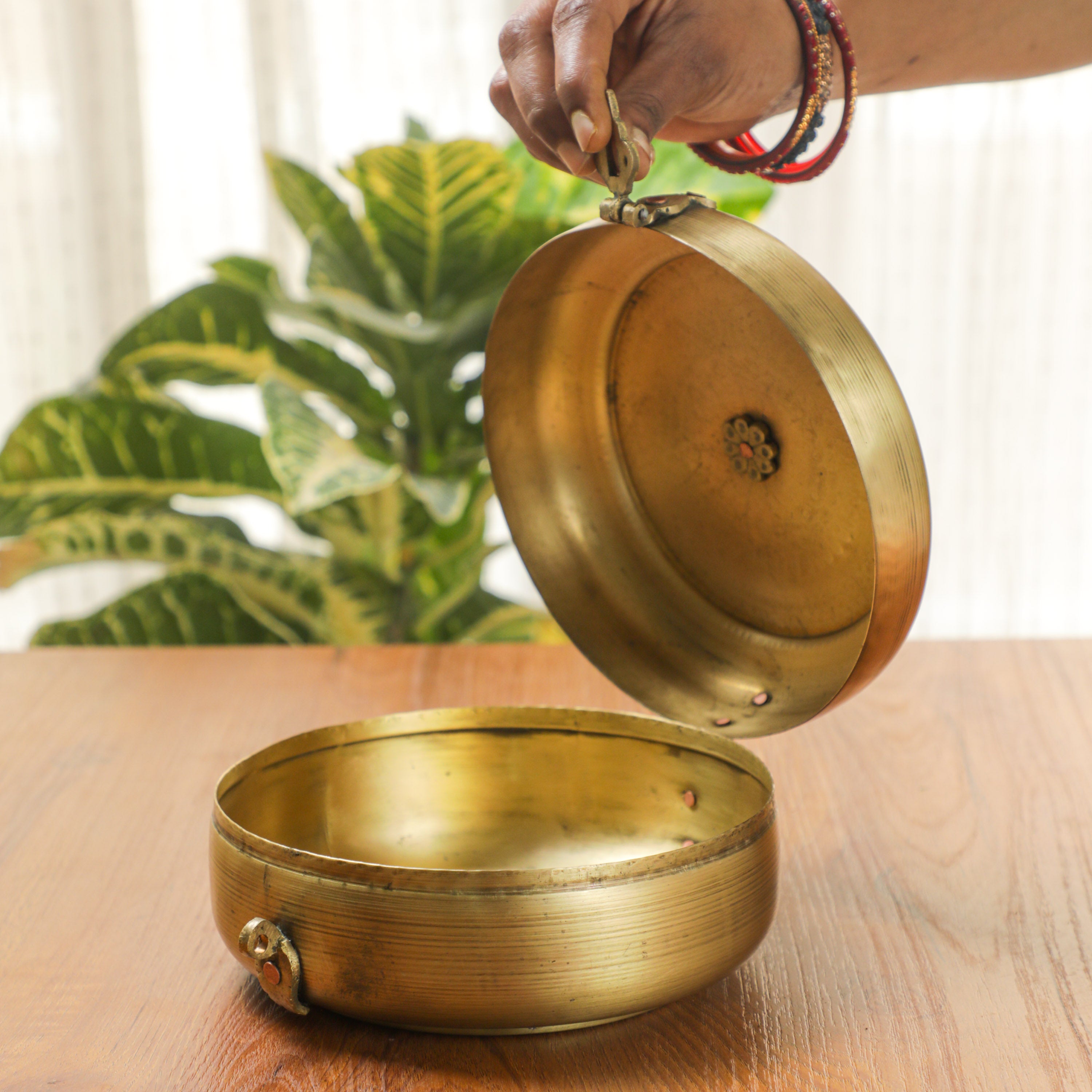 brass box with lid