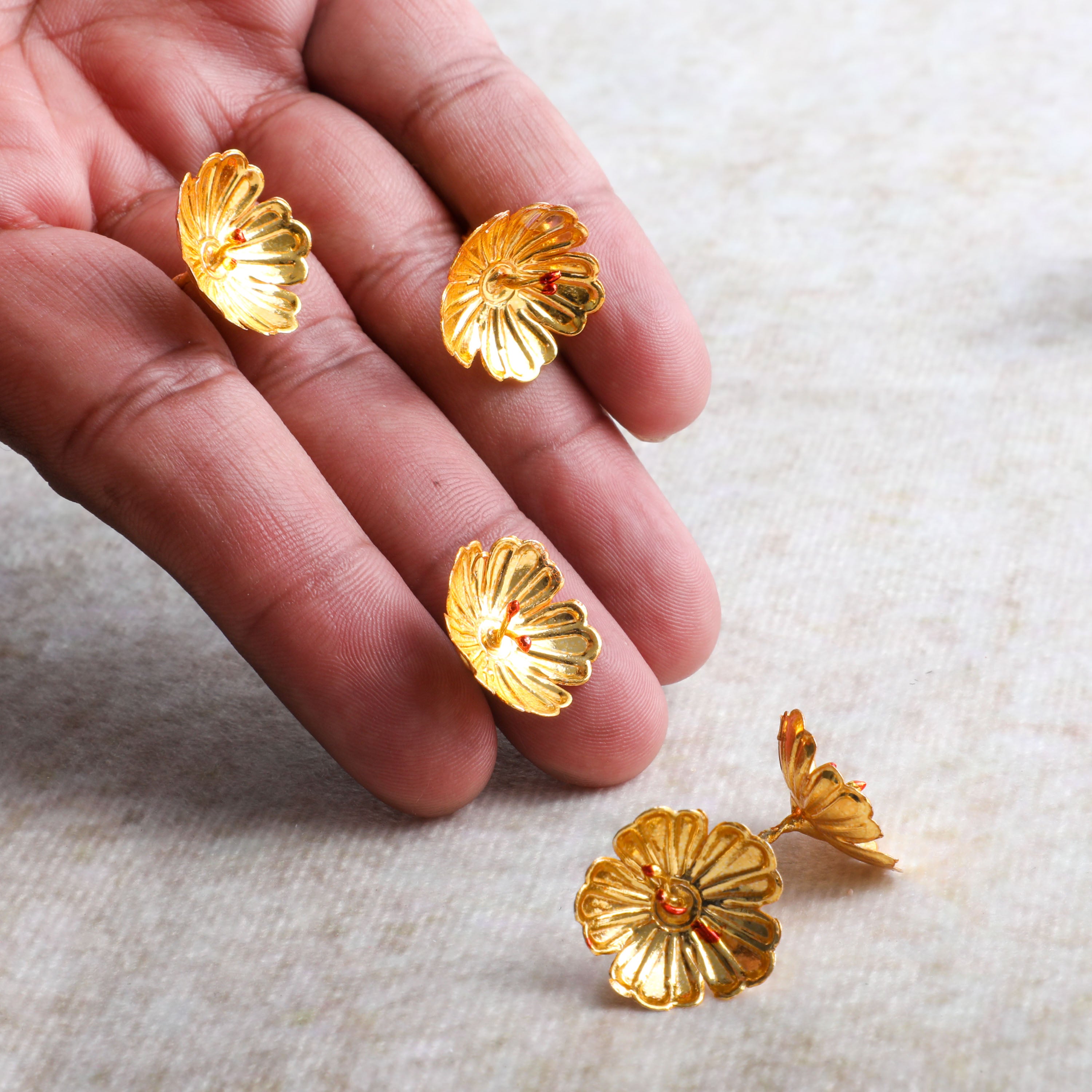 Small flowers for return gifting and mandir decor