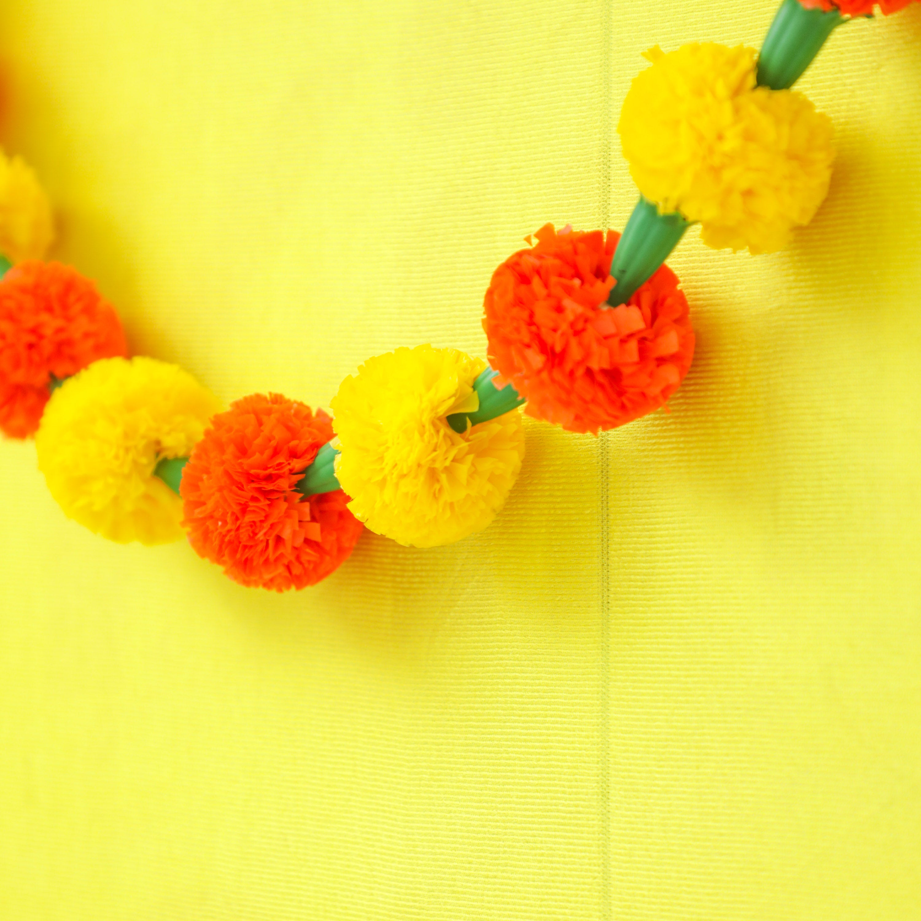 hanging artifical garlands