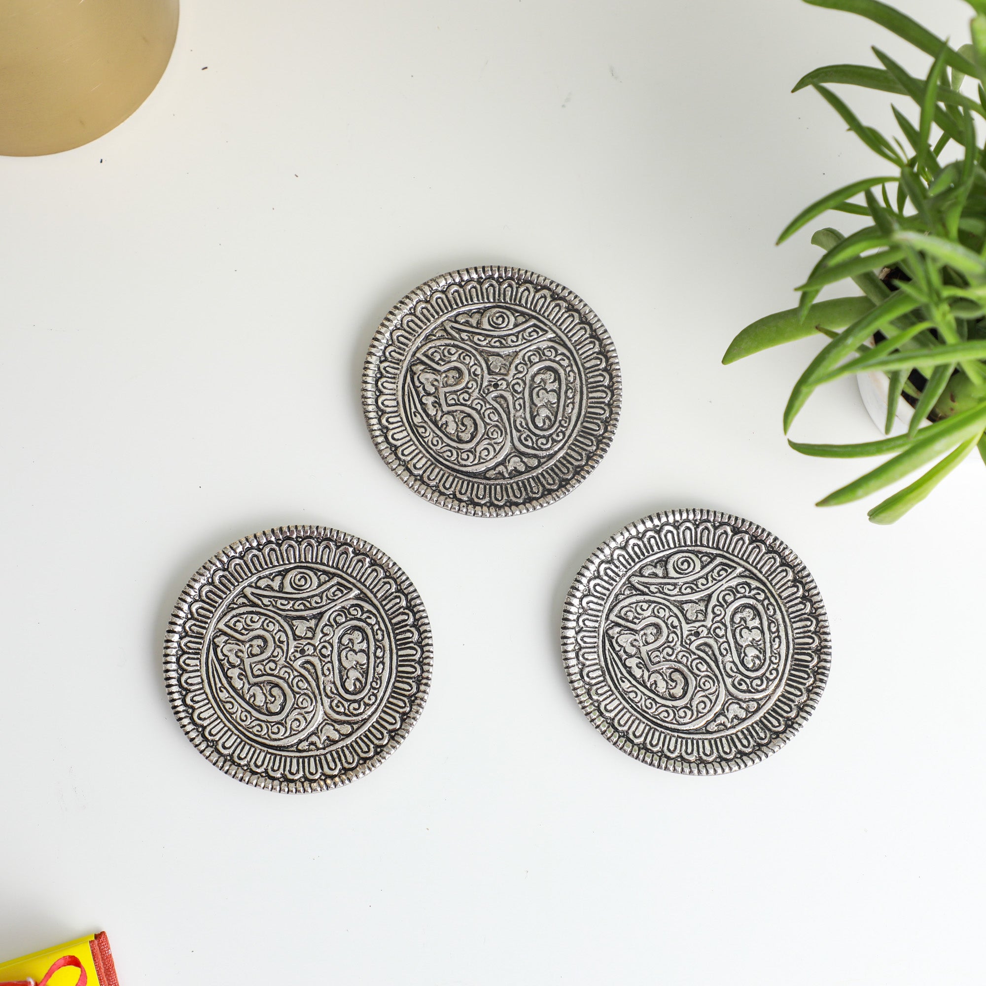 Ring trays for home/office decor