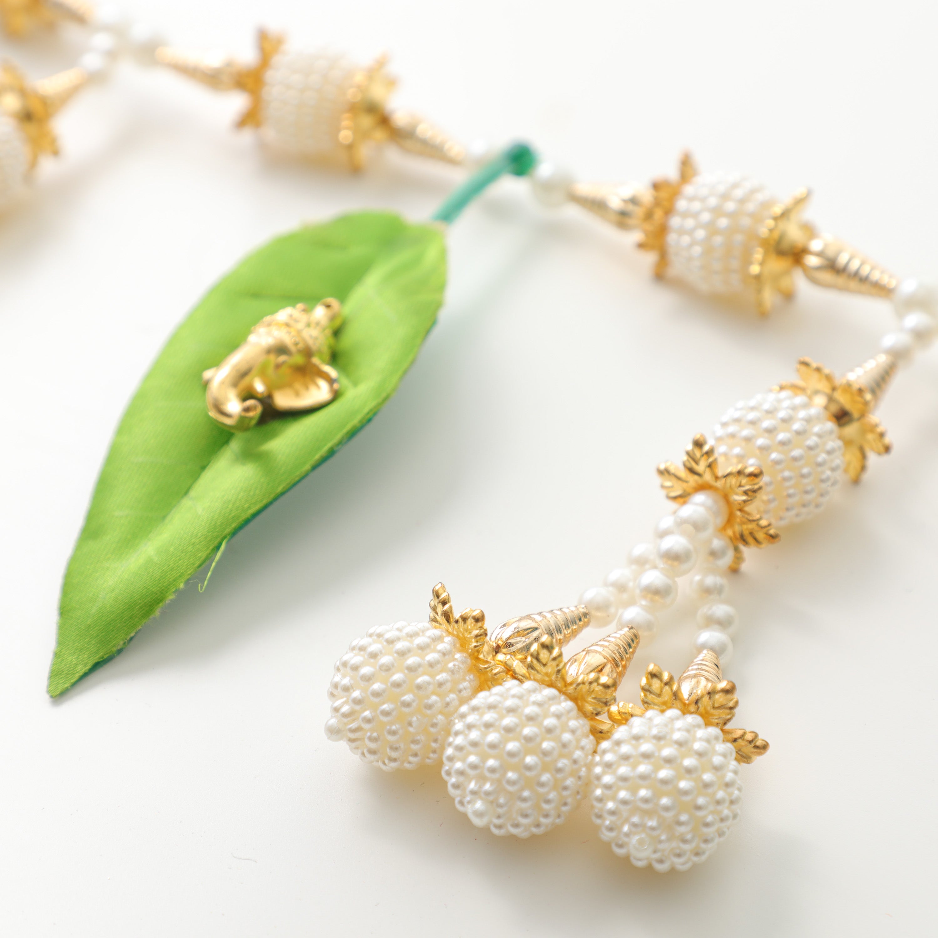 Entryway decor plastic toran