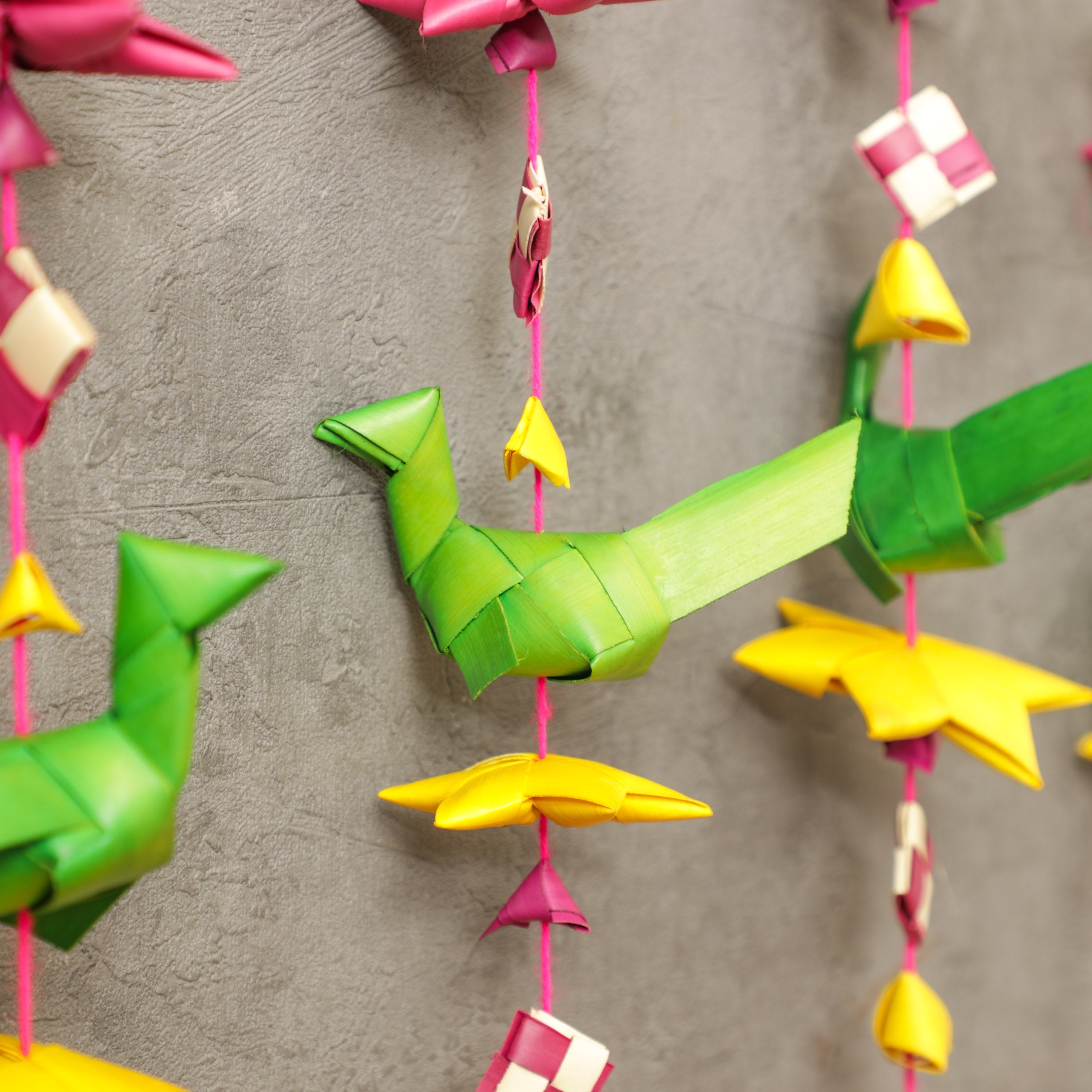 eco-friendly and easy to hang parrot garland for special event