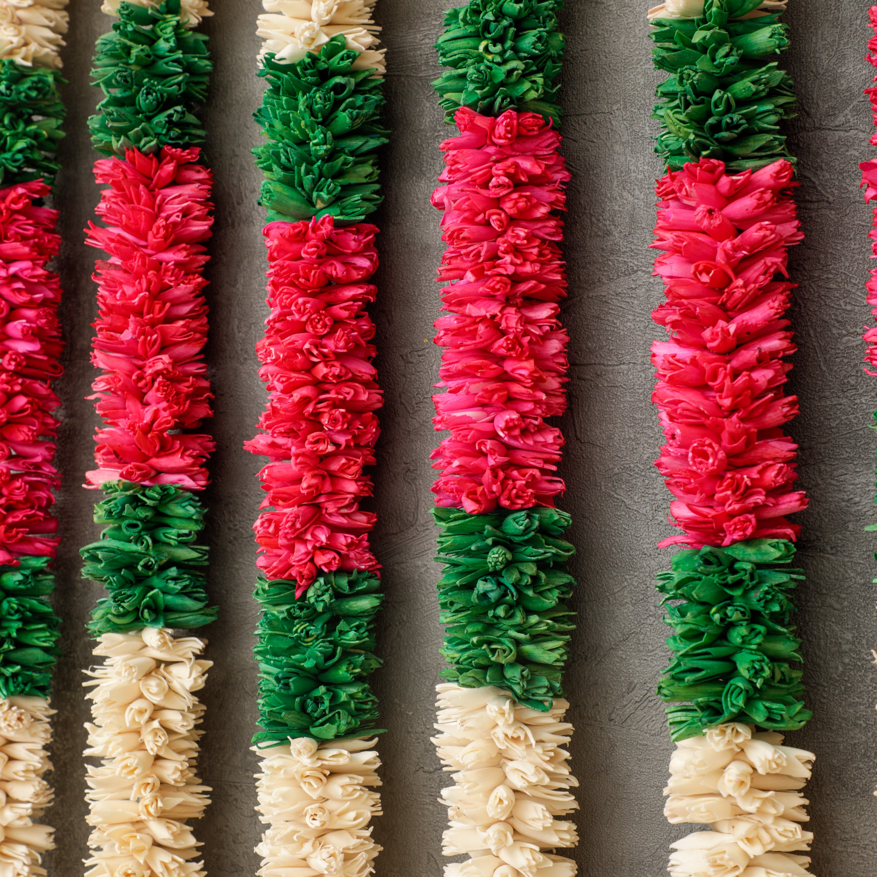 5 Ft Pink Lily Garland