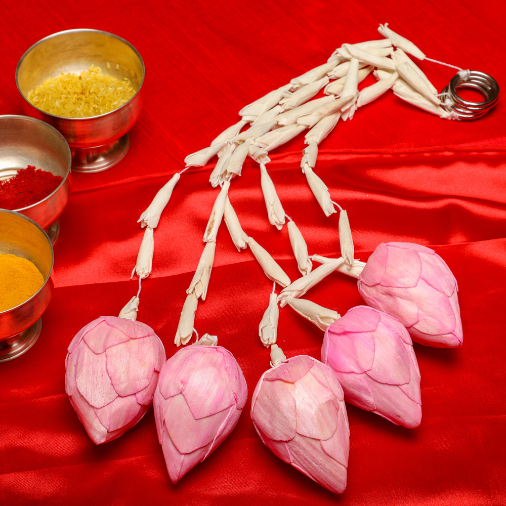 Lily Lotus Hangings for wedding decor