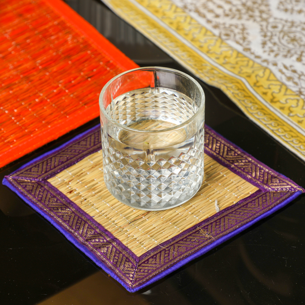 Natural Grass dinnerware coasters in the USA